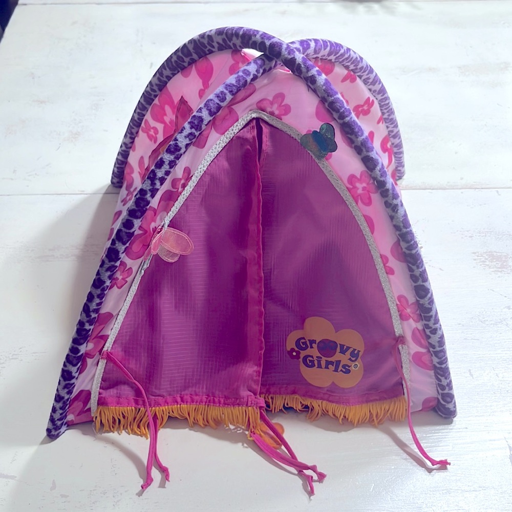 Groovy Girls Tent! Really cute and great condition! Awesome bright colors!